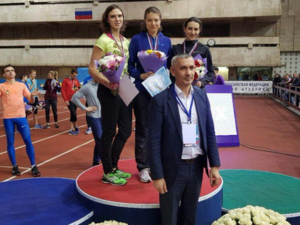 Учительница физкультуры стала медалистом Чемпионата России по прыжкам в длину